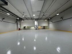 Carros Centre (D25), Factory #630593051